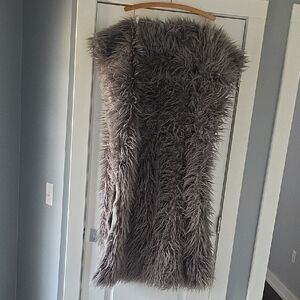 Luxurious Gray Faux Long Mohair Fur Throw Blanket!